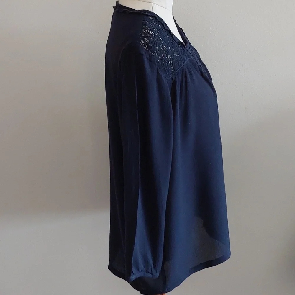 LAST CHANCE:  Superdry navy eyelet lace blouse. - Picture 5 of 9